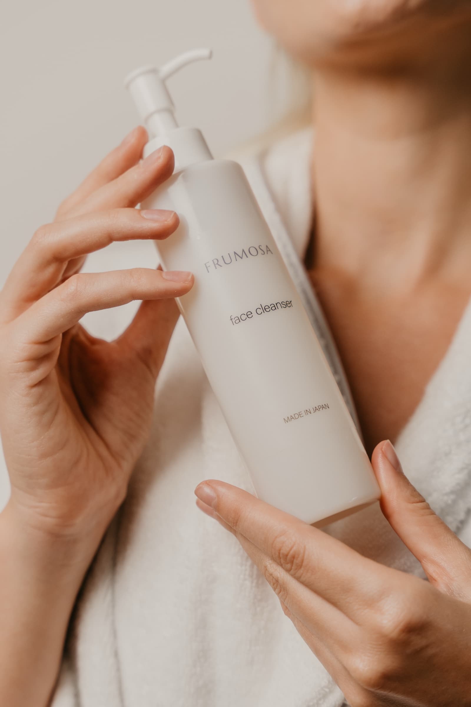 Frumosa skincare and beauty product photography by Saad Nadeem, Dubai