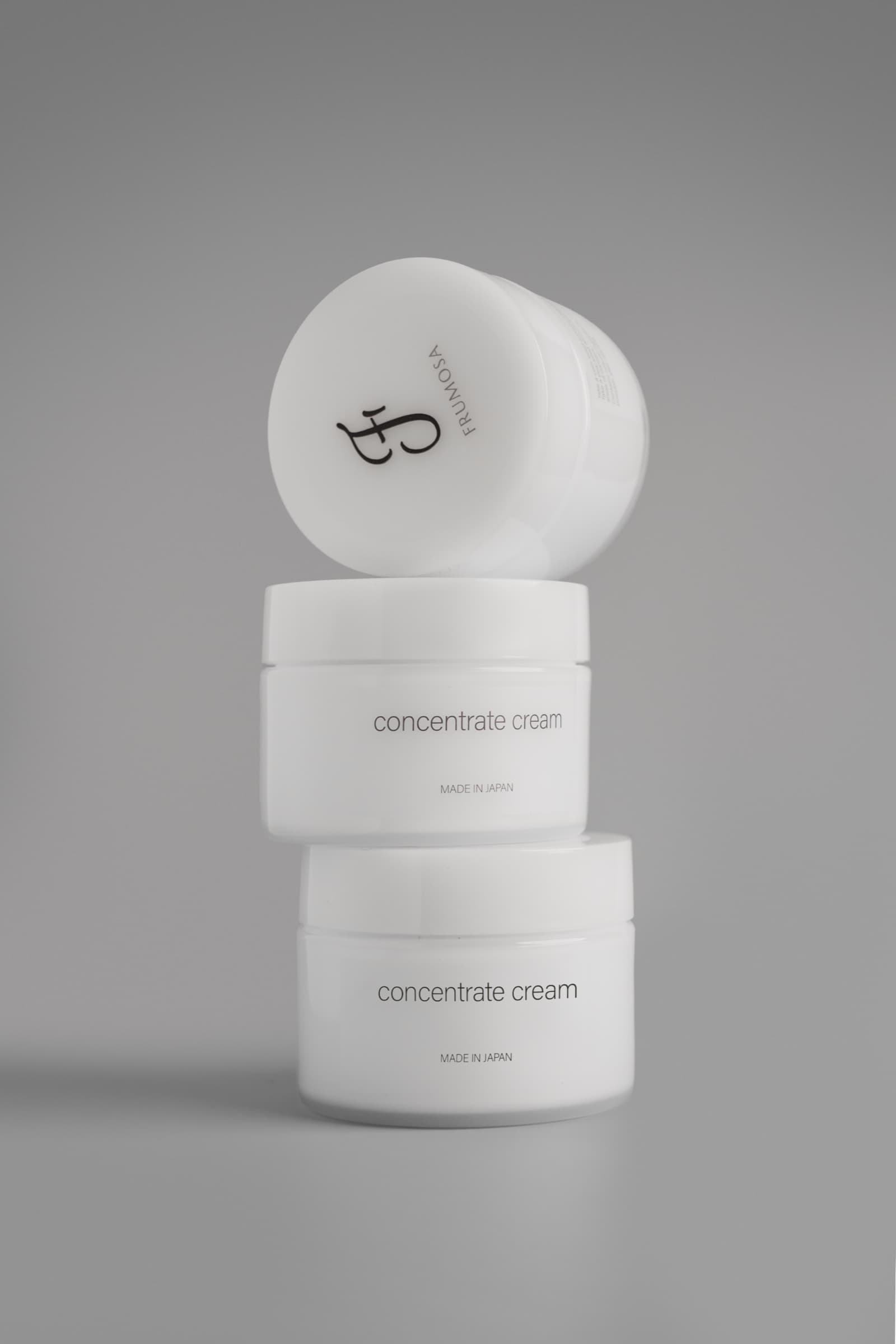 Frumosa skincare and beauty product photography by Saad Nadeem, Dubai